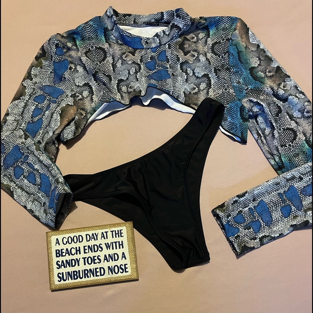 SHEIN ANIMAL PRINT SWIMSUIT. - Picture 1 of 8